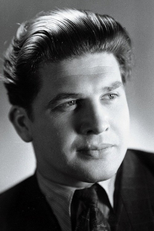 Аксел Орав