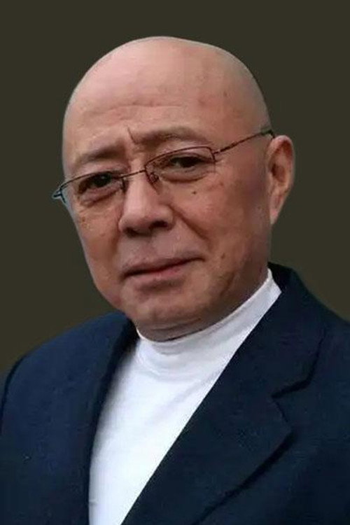 Ши Сяомань