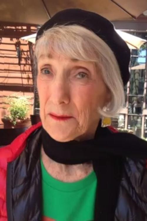 Полли Ливингстон