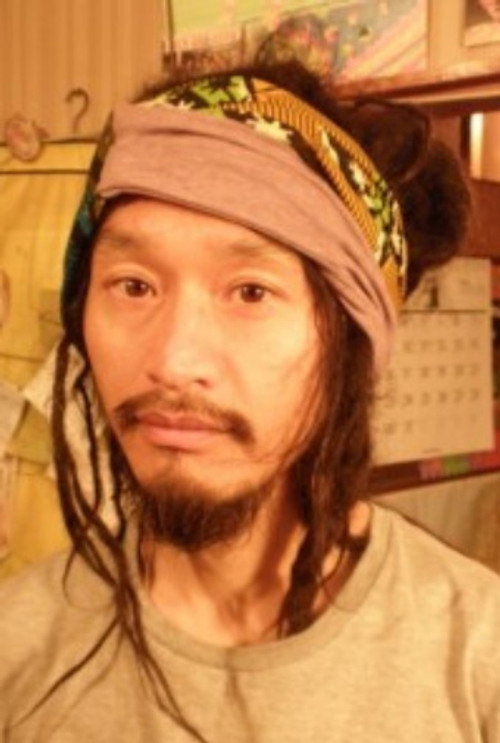 山塚アイ