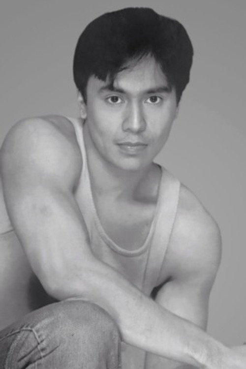 Lee Robin Salazar