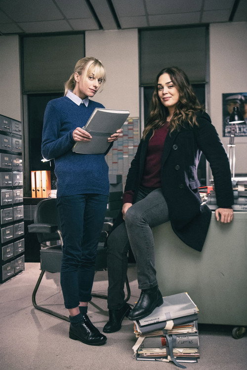 Астрид и Рафаэлла постер