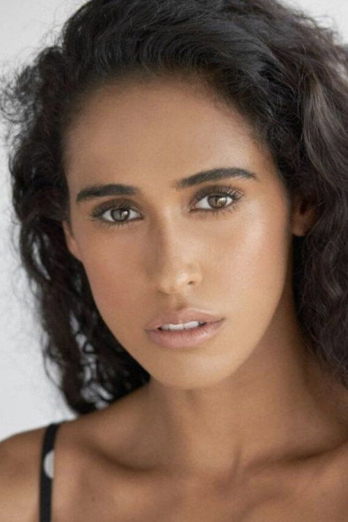 Брайони Скарлет