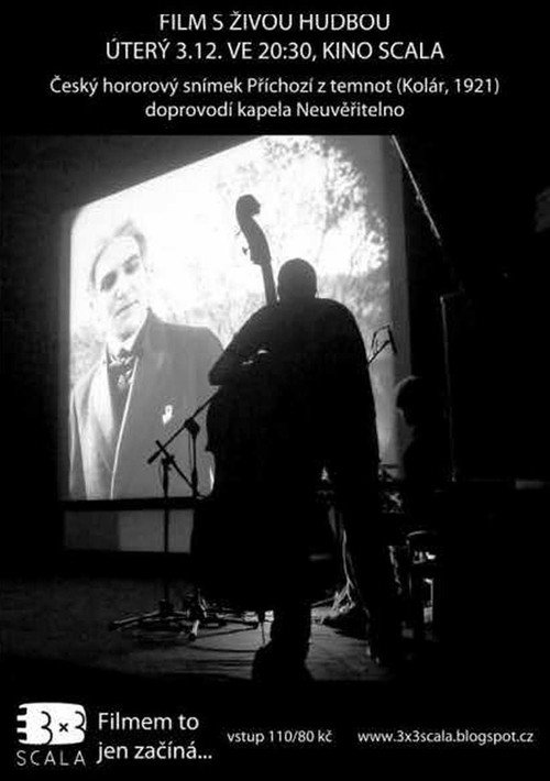 Příchozí z temnot постер