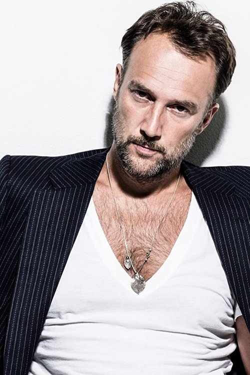 Карлос Леаль