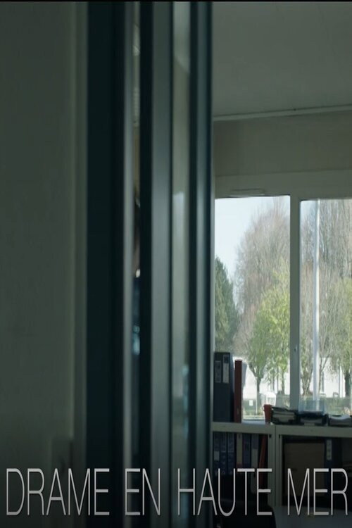 Drame en haute mer постер