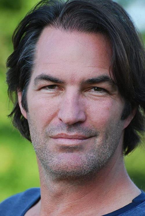 Гленн Эннис