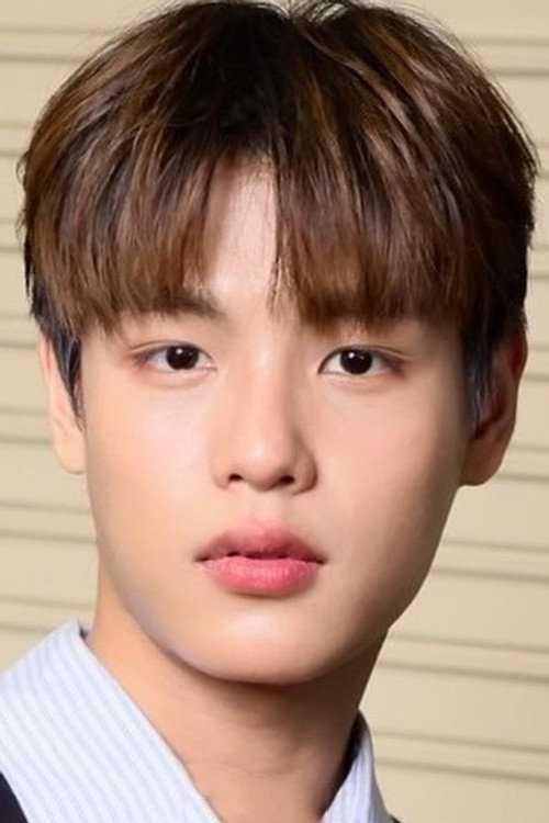 เอิร์ธ นันทวัฒน์ ไพบูลย์ภัทรธน