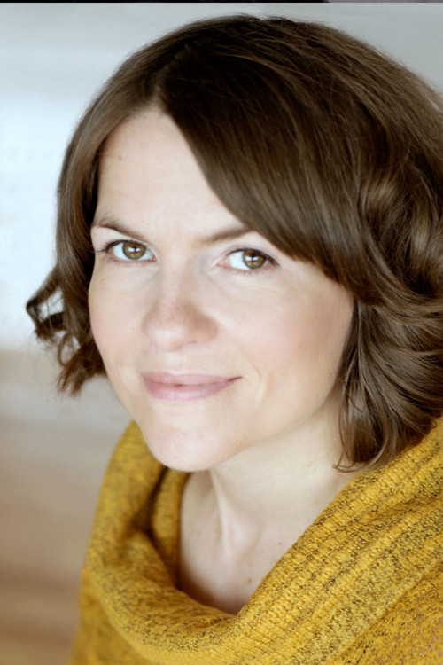 Анна Уилсон-Холл