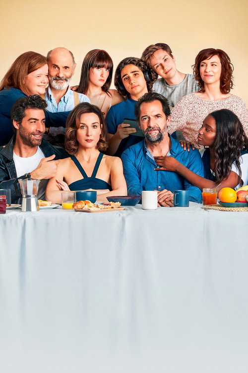 Tout nous sourit постер