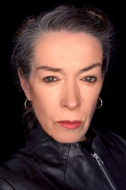 Эдриенн Пирс