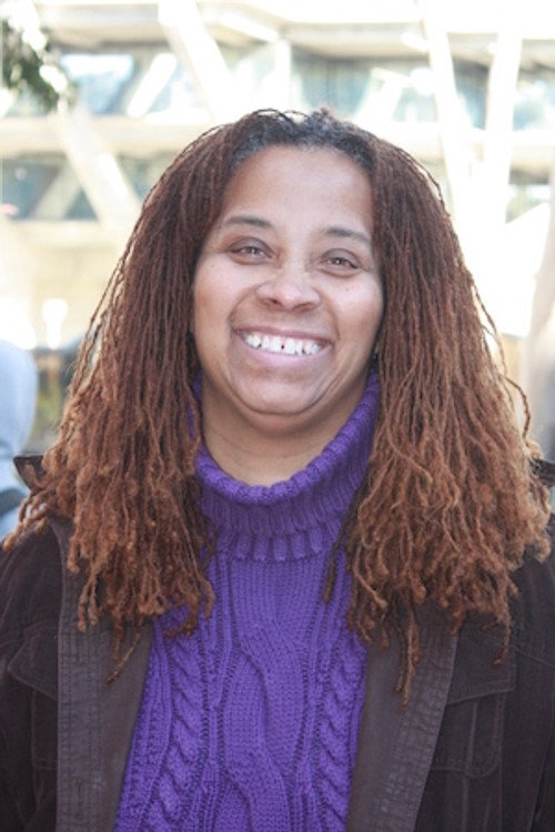 Зейнабу Айрин Дэвис