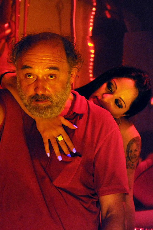 Die Frau mit einem Schuh постер