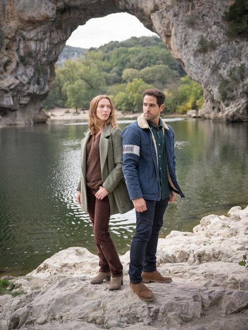 Tайна грота постер