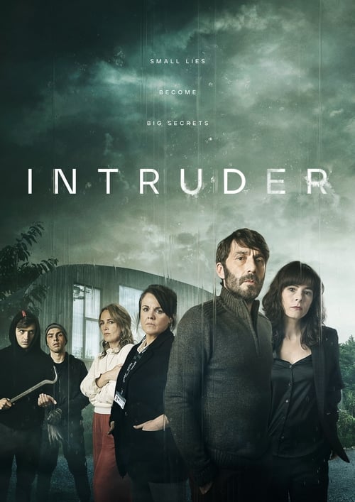Intruder постер