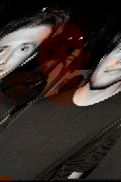 Мэттью Расселл