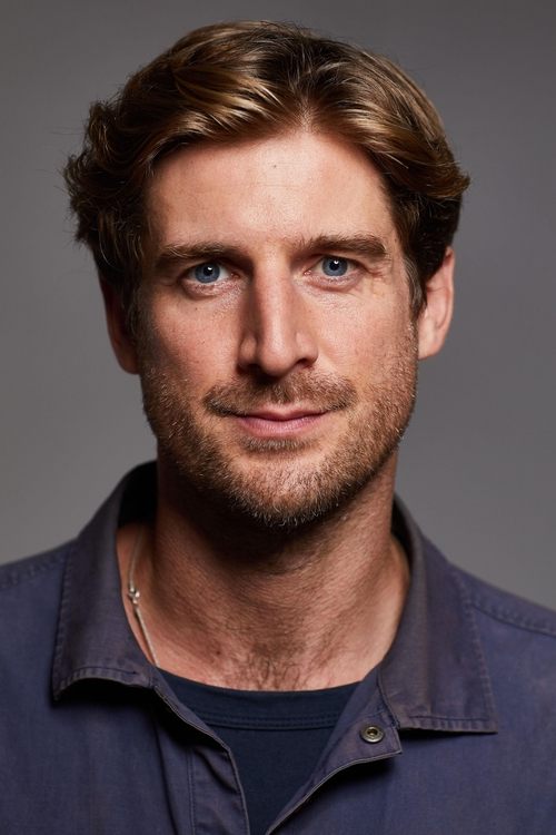 Том Стоуртон